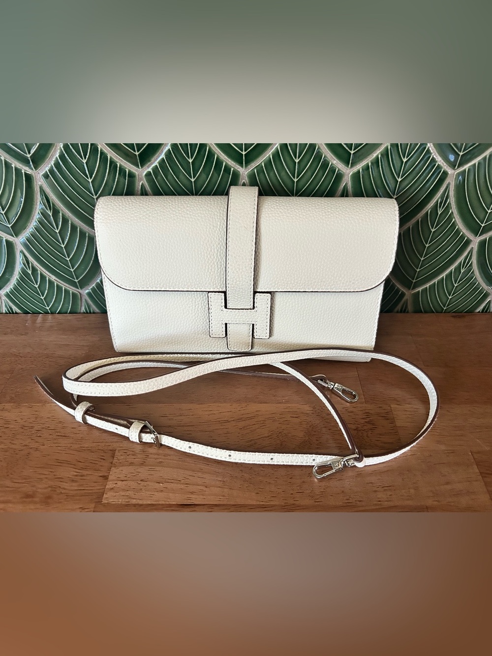 White Leather Crossbody Bag with H-Style Closure